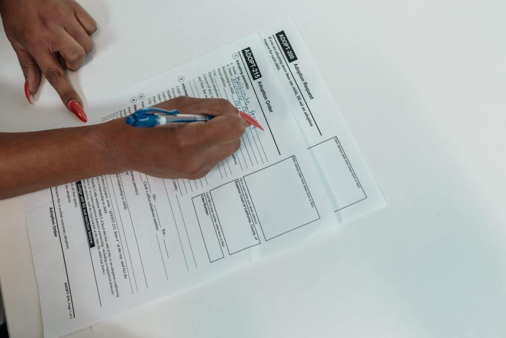 Los documentos que demuestren que tienen hijos juntos también son necesarios para obtener la Green Card por matrimonio