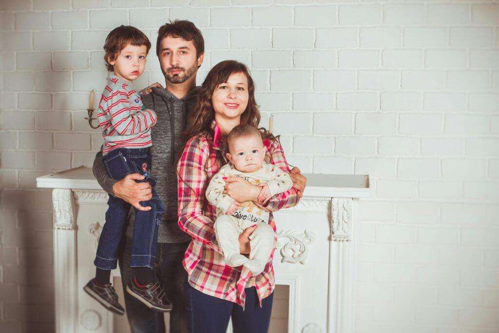 Los hijos de titulares de una visa K-1 pueden solicitar una visa K-2
