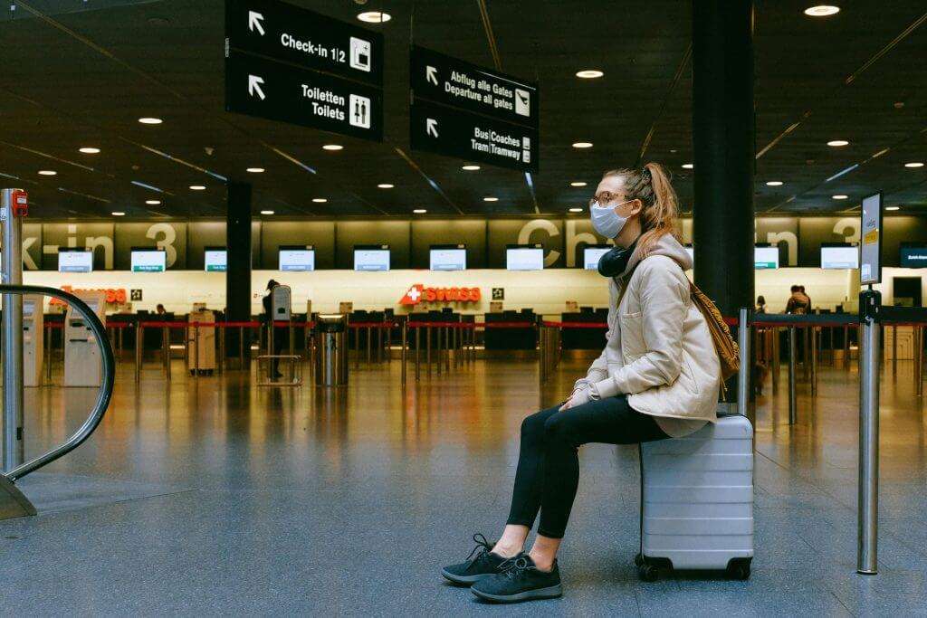 La expulsión se aplica a personas consideradas inadmisibles en un puerto de entrada como, por ejemplo, un aeropuerto